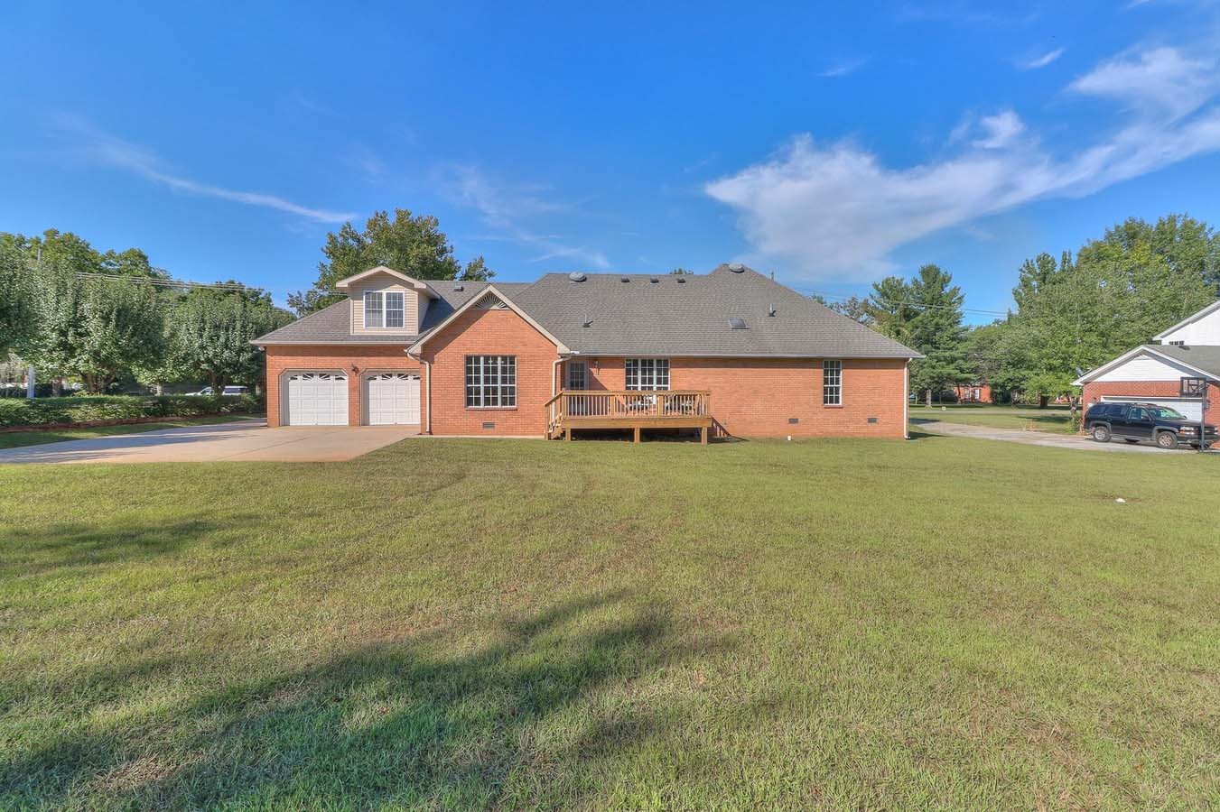 2891 Sulphur Springs Road Murfreesboro, TN 37129 - Photo 31 of 31 a front view of a house with a yard