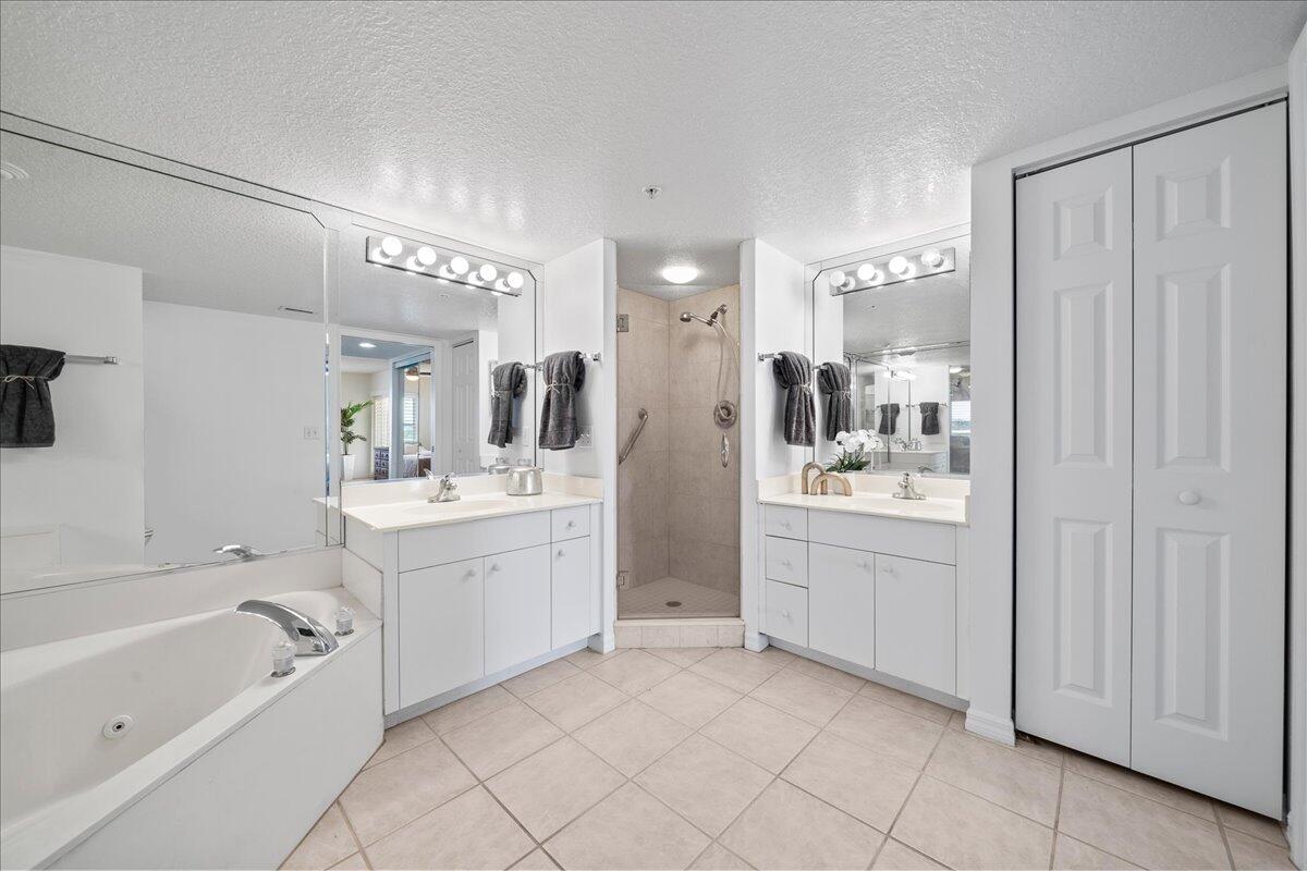 100 Riverside Drive, Unit 201 Cocoa, FL 32922 - Photo 16 of 31 Master Bath
