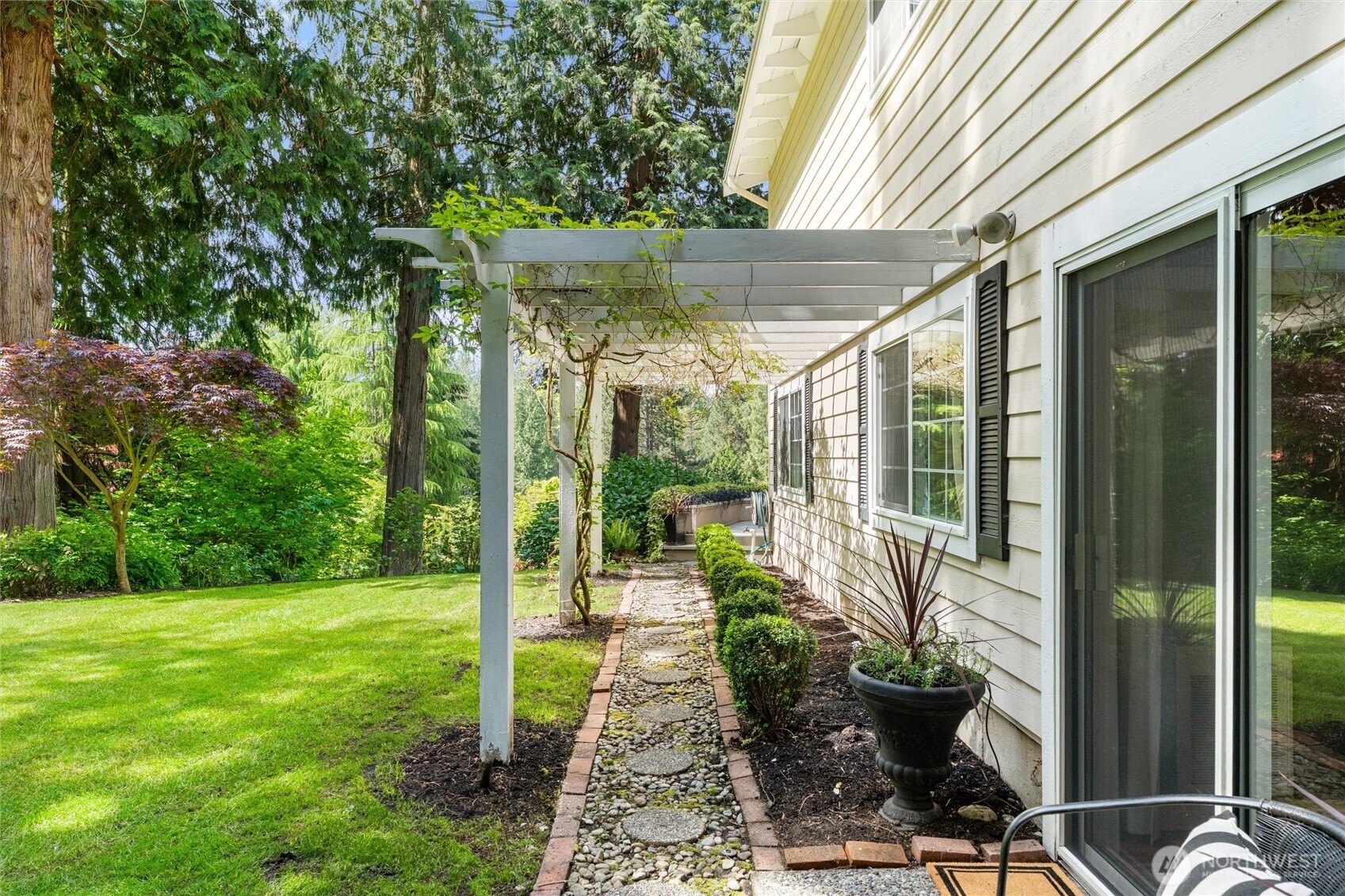 23122 35th Avenue Southeast Bothell, WA 98021 - Photo 30 of 40