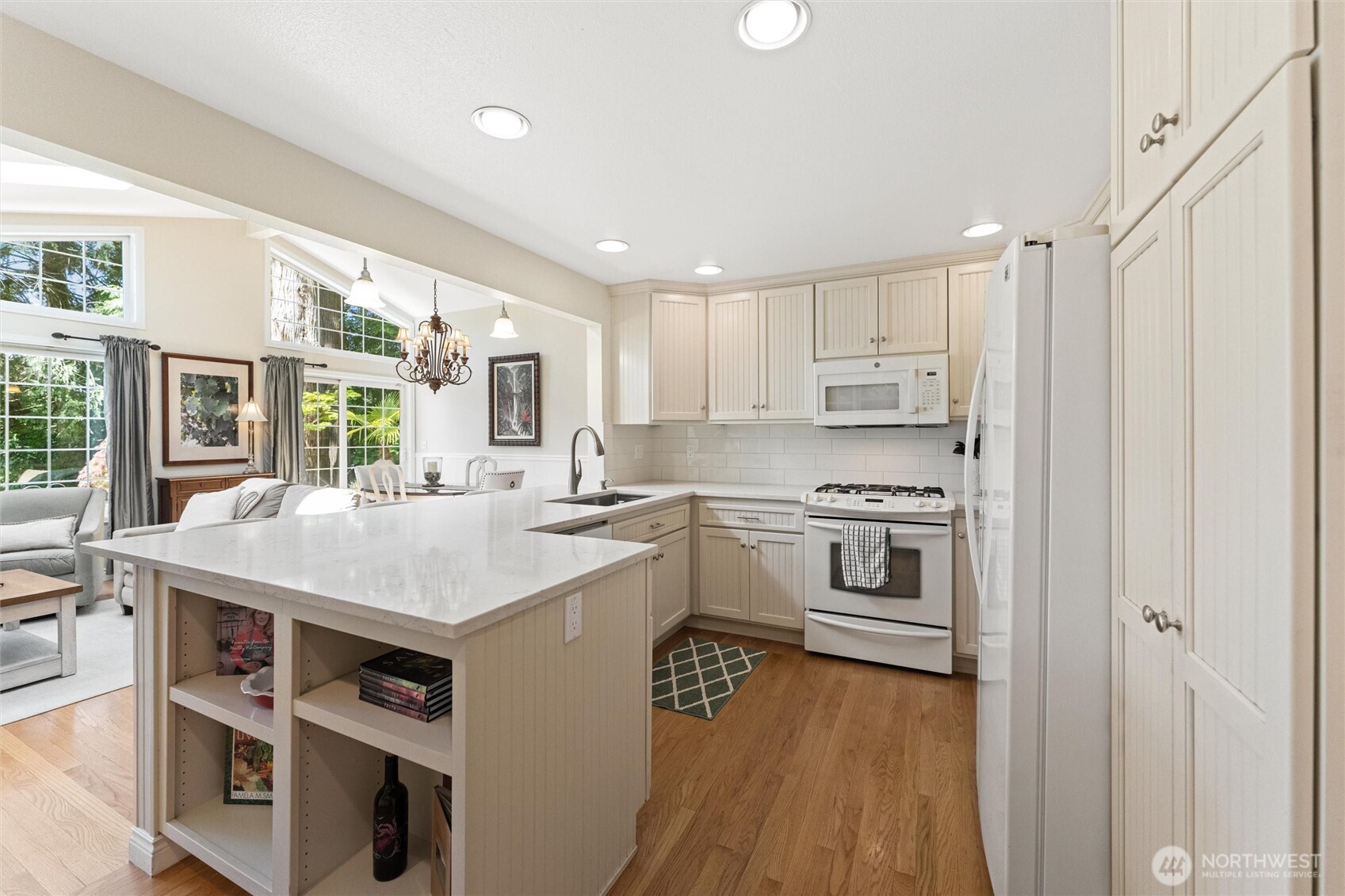 23122 35th Avenue Southeast Bothell, WA 98021 - Photo 7 of 40