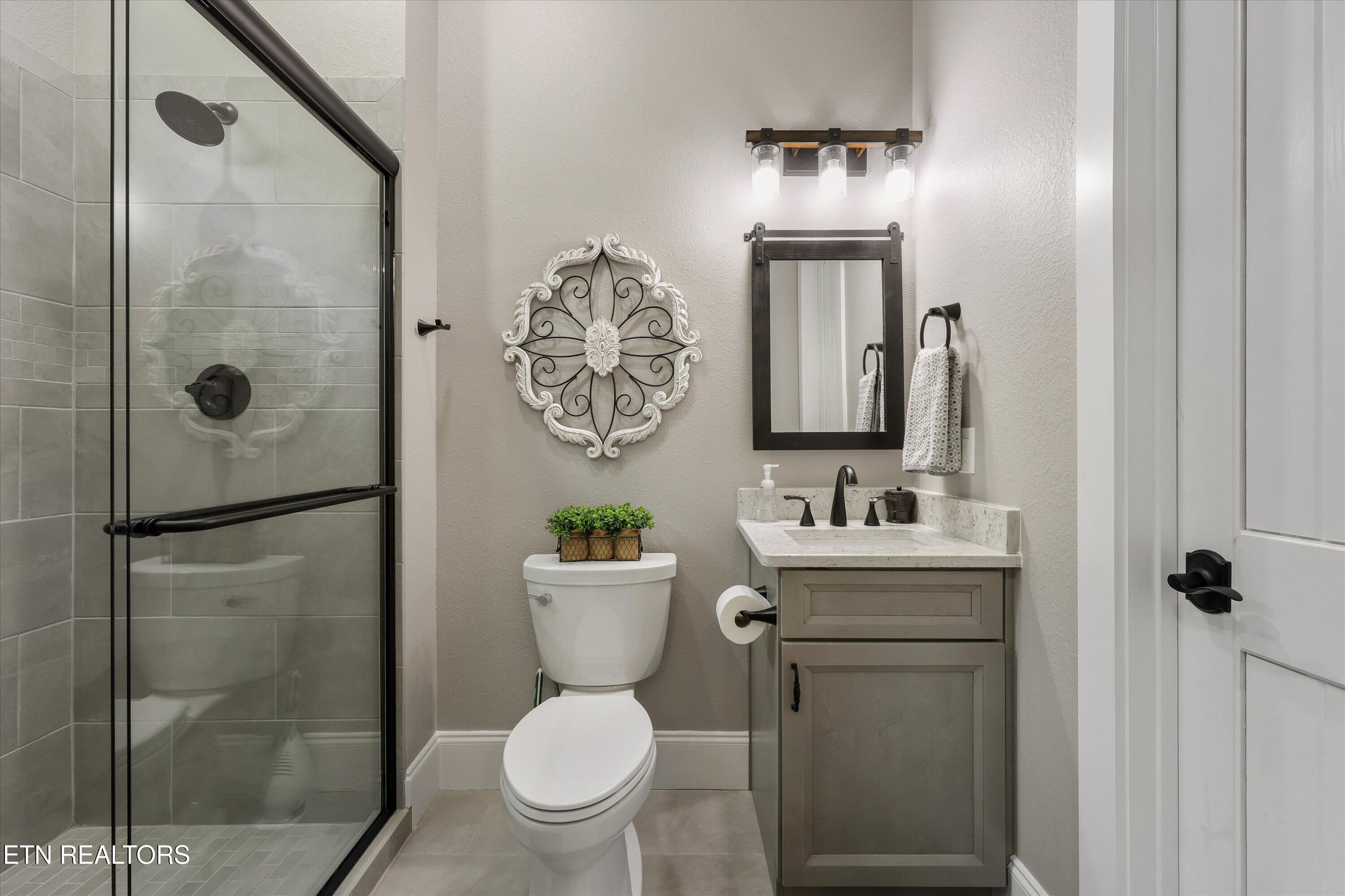 481 Loop Road Rockwood, TN 37854 - Photo 31 of 52 En-suite Bath for BR 2