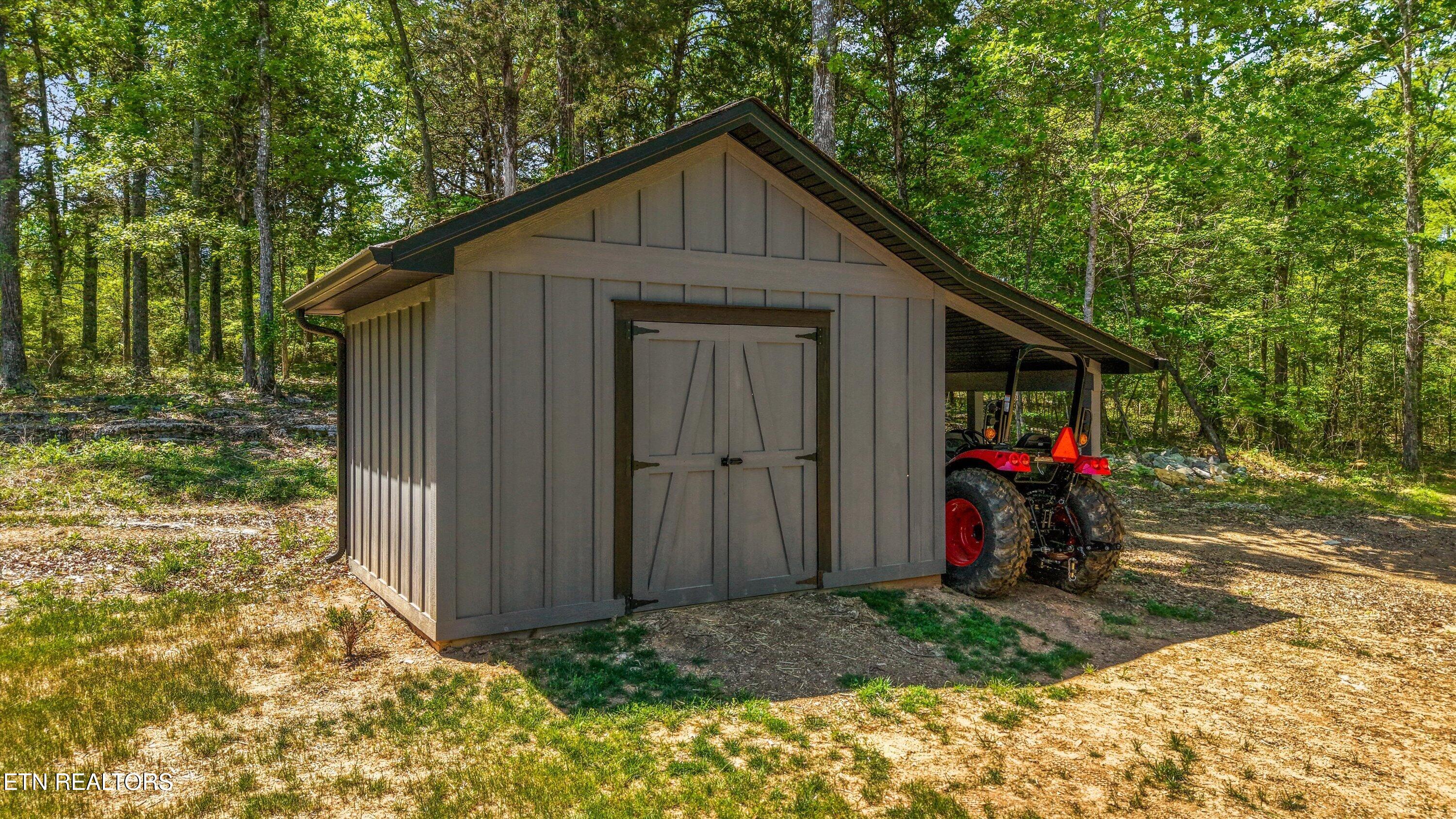 481 Loop Road Rockwood, TN 37854 - Photo 39 of 52 Storage Shed