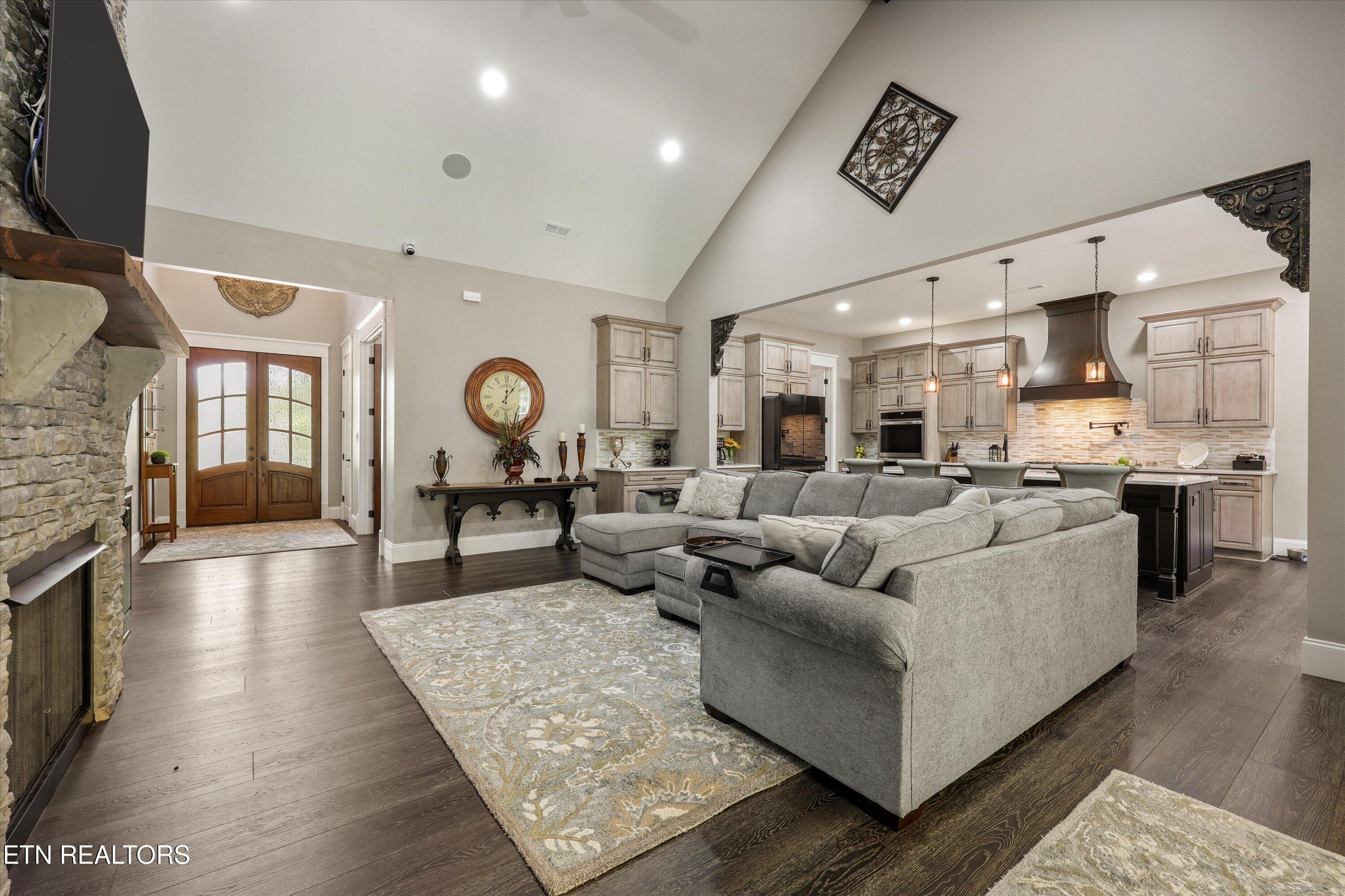 481 Loop Road Rockwood, TN 37854 - Photo 8 of 52 Great Room-Kitchen