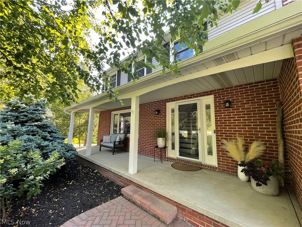 9461 Hoose Road Mentor, OH 44060 - Photo 4 of 28 Covered Porch & Front Entrance