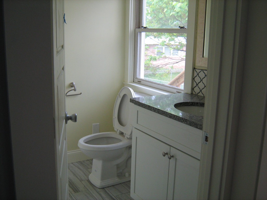 41 Silver Street West Springfield, MA 01089 - Photo 6 of 15 Gallery Image 6