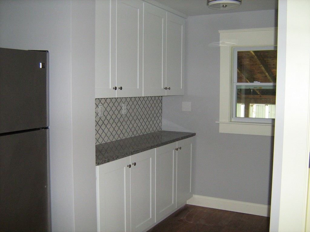 41 Silver Street West Springfield, MA 01089 - Photo 8 of 15 Gallery Image 8