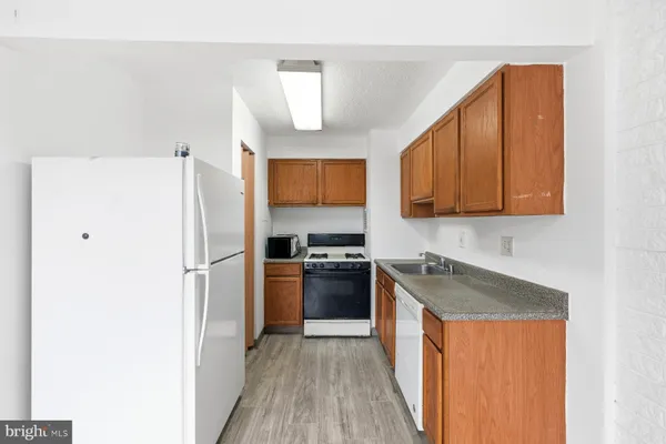 $100,000 | 1824 Metzerott Road, Unit 203, Hyattsville, MD 20783