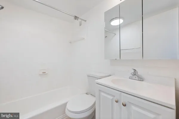 $100,000 | 1824 Metzerott Road, Unit 203, Hyattsville, MD 20783