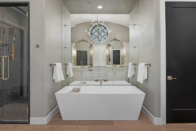 $1,750,000 | 6705 Parkwood Place, Amarillo, TX 79119