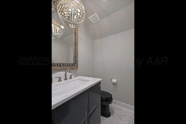 $1,750,000 | 6705 Parkwood Place, Amarillo, TX 79119