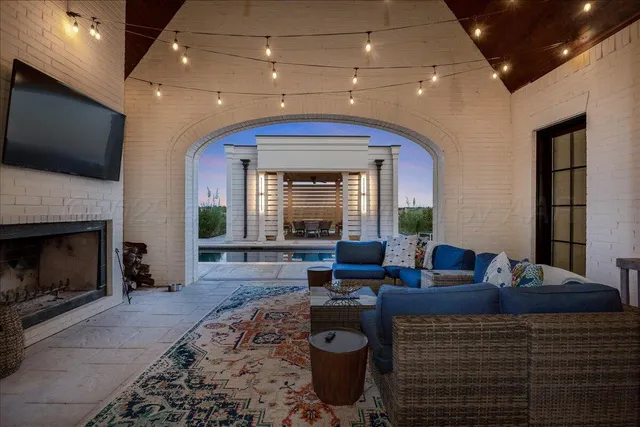 $1,750,000 | 6705 Parkwood Place, Amarillo, TX 79119