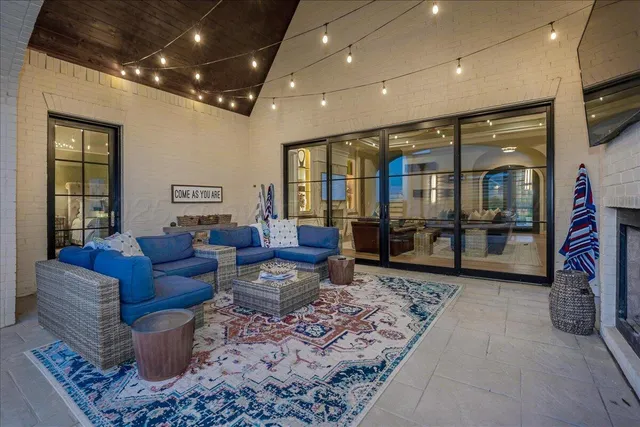 $1,750,000 | 6705 Parkwood Place, Amarillo, TX 79119