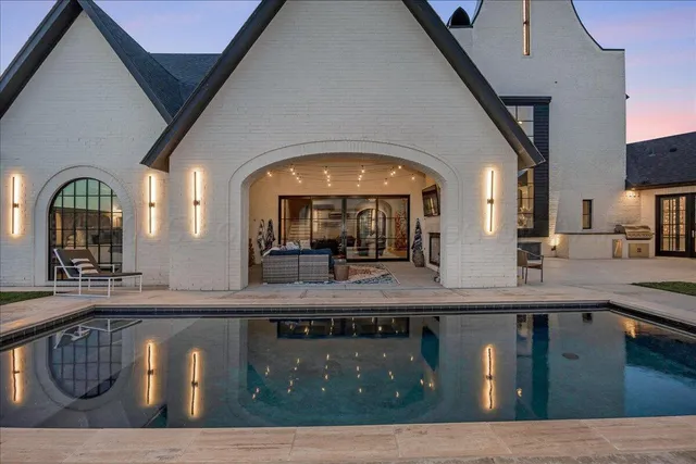 $1,750,000 | 6705 Parkwood Place, Amarillo, TX 79119