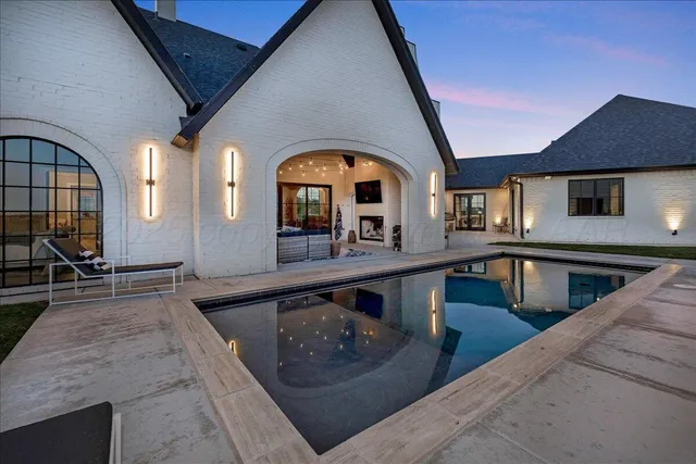 $1,750,000 | 6705 Parkwood Place, Amarillo, TX 79119