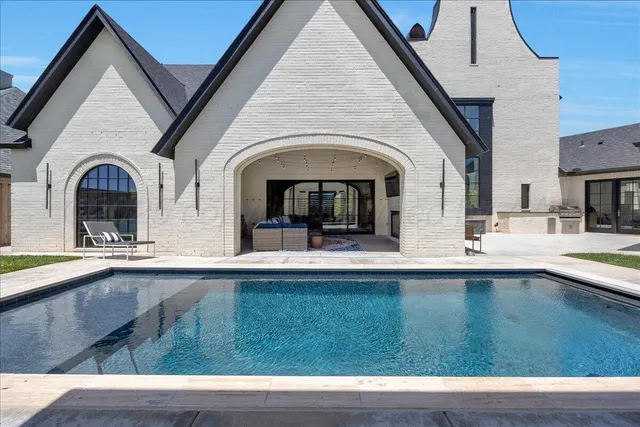 $1,750,000 | 6705 Parkwood Place, Amarillo, TX 79119