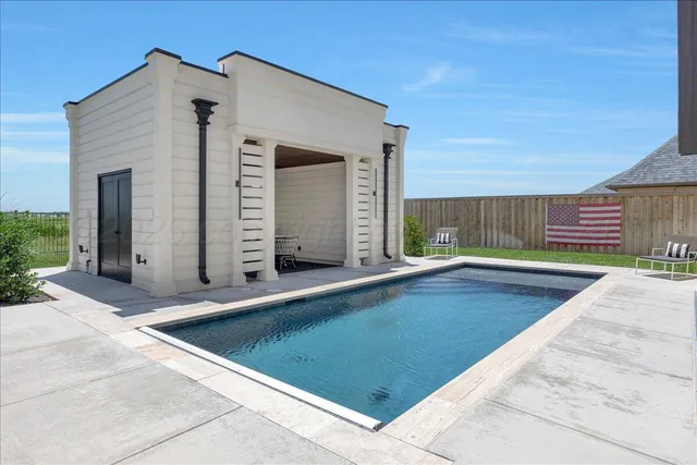 $1,750,000 | 6705 Parkwood Place, Amarillo, TX 79119