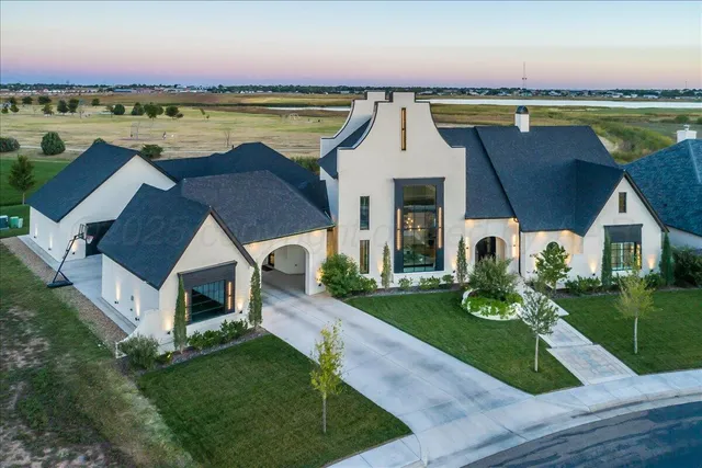 $1,750,000 | 6705 Parkwood Place, Amarillo, TX 79119