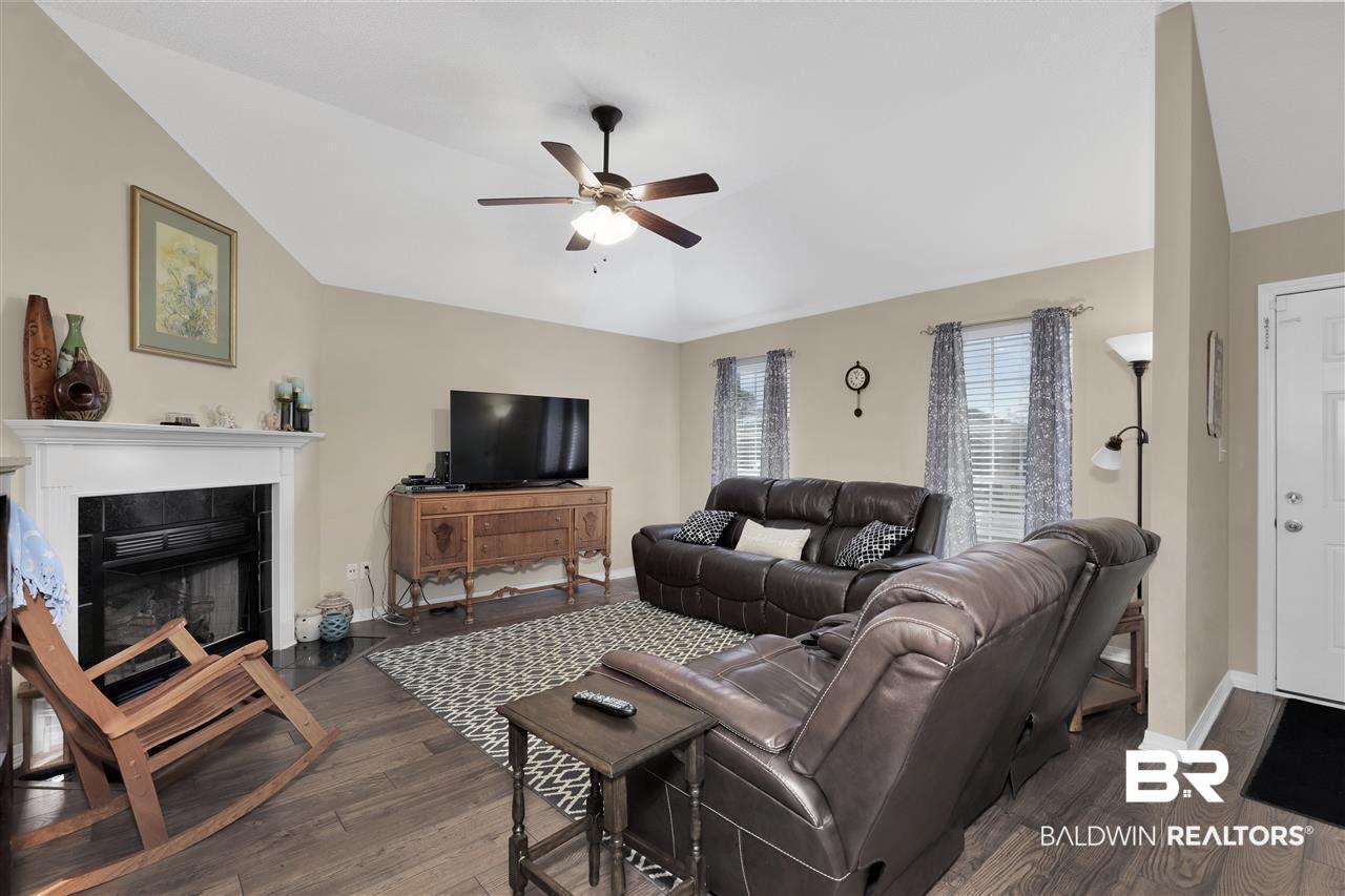 8852 Spring Grove North Mobile, AL 36695 - Photo 3 of 25 Gas Logs Fireplace