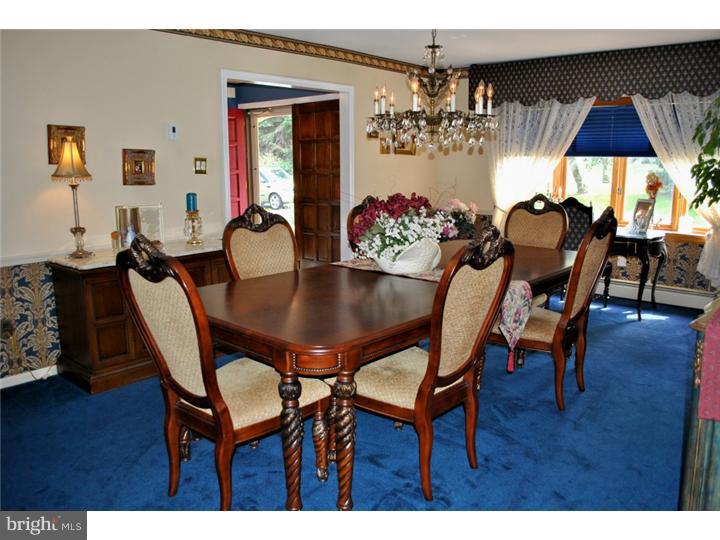 571 Middle Holland Road Holland, PA 18966 - Photo 3 of 25 Dining Room