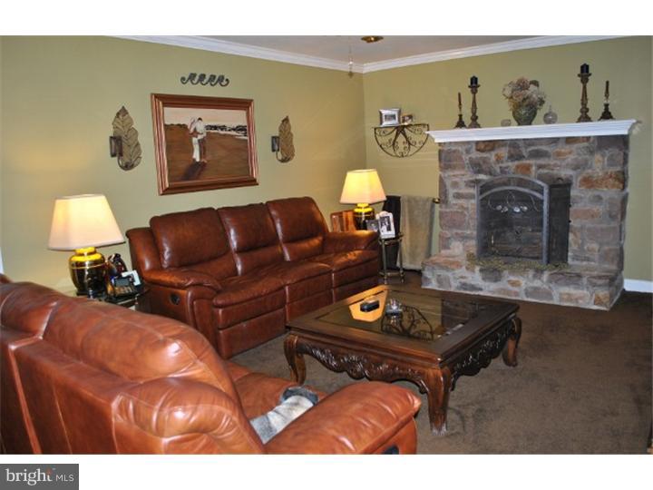 571 Middle Holland Road Holland, PA 18966 - Photo 10 of 25 Family Room