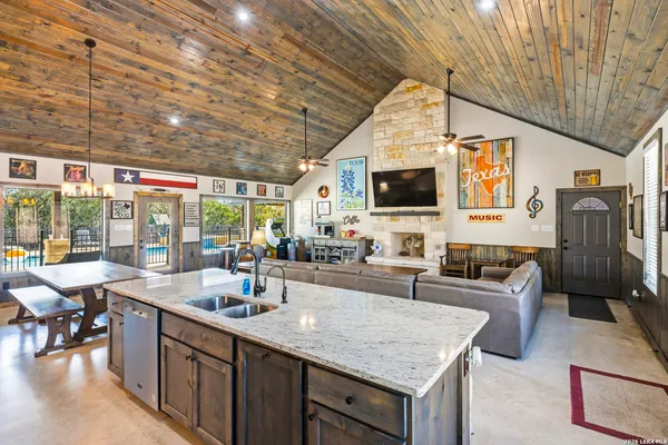 $959,000 | 1723 Mountain Valley Road, Concan, TX 78838