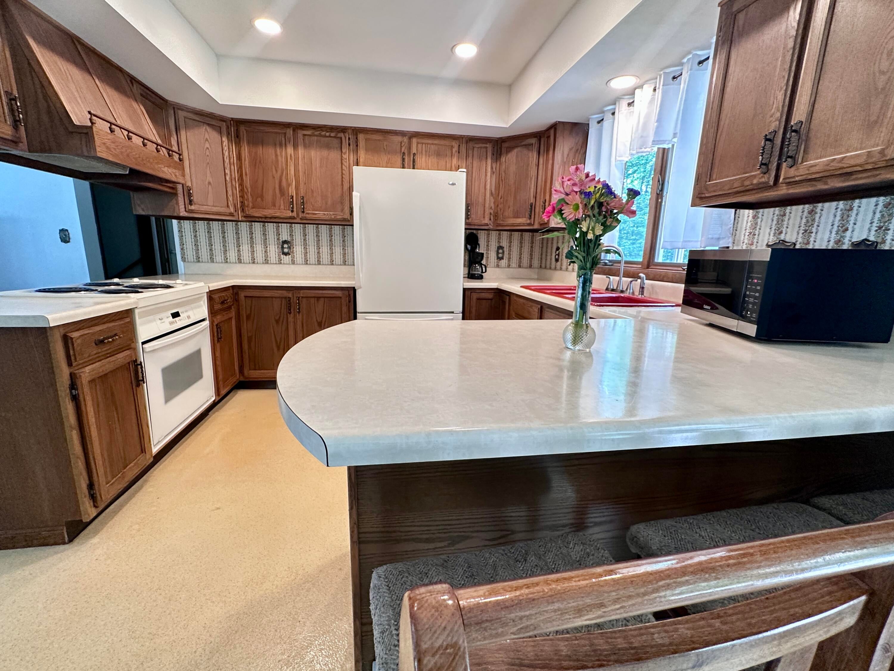 7823 Galbraith Road Cheboygan, MI 49721 - Photo 9 of 37 IMG_7675