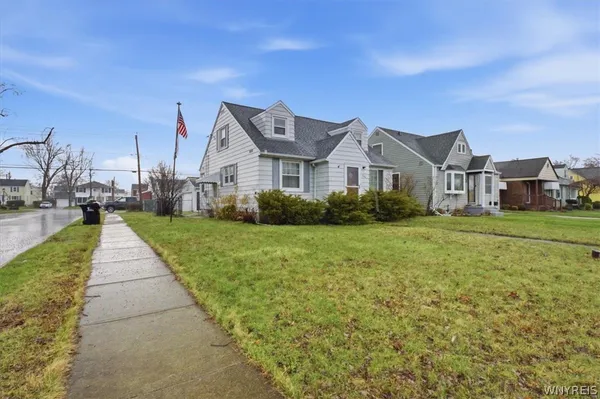 $185,000 | 290 Traverse Boulevard, Tonawanda, NY 14223