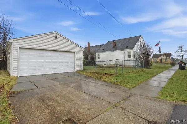 $185,000 | 290 Traverse Boulevard, Tonawanda, NY 14223