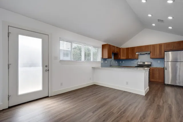 $1,350 | 1311 East 52nd Street, Unit 3, Austin, TX 78723