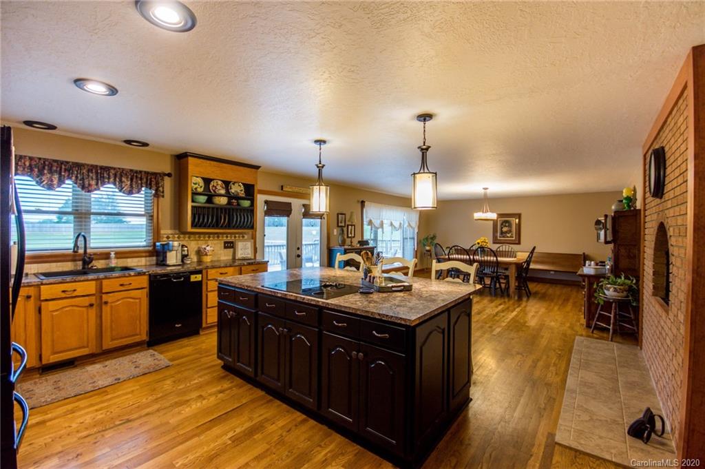 326 Prospect Road Statesville, NC 28625 - Photo 7 of 29 Gallery Image 7