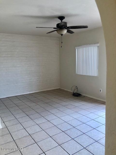 446 East Pastime Road, Unit 28 Tucson, AZ 85705 - Photo 2 of 4