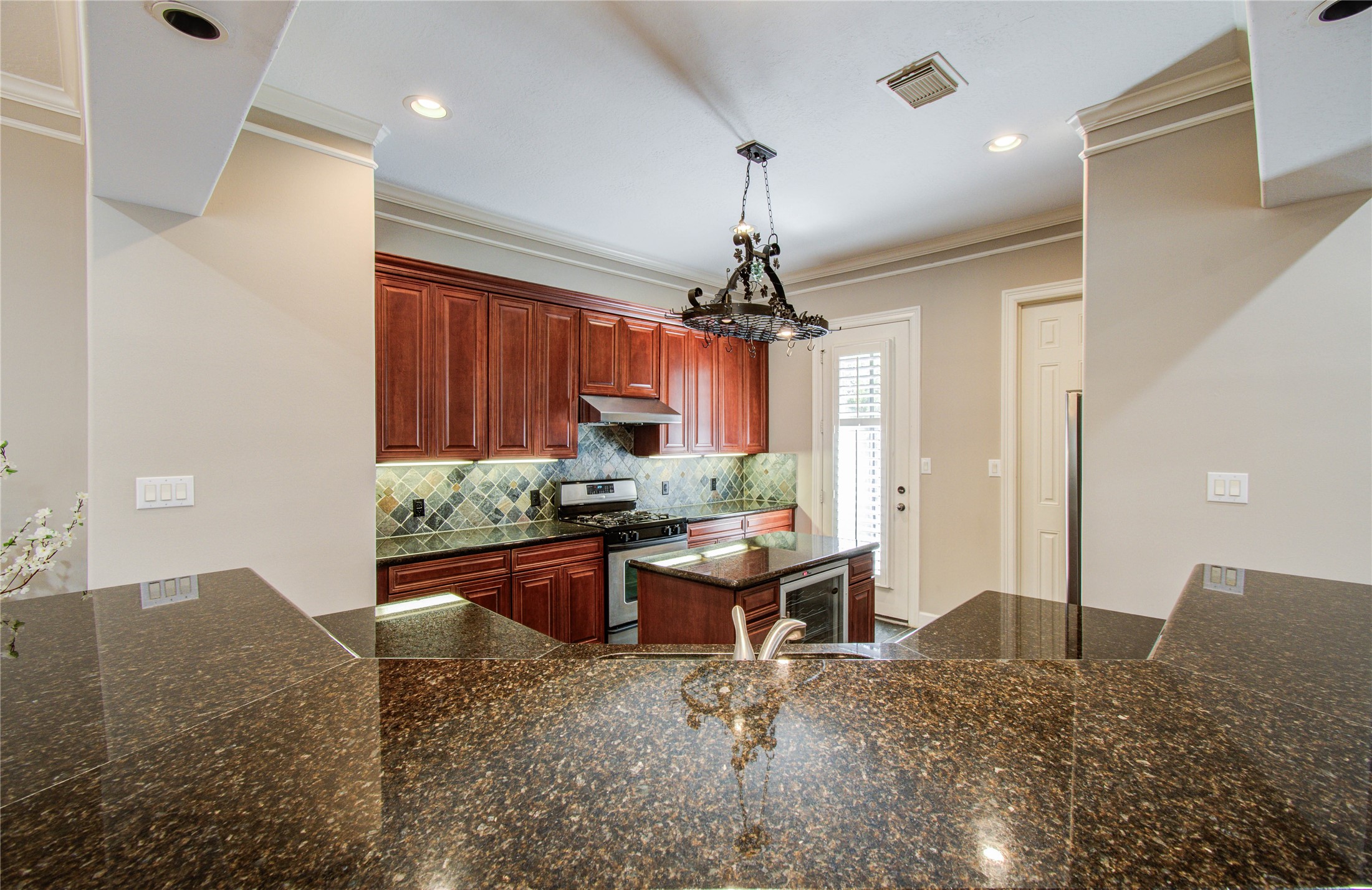 4613 Floyd Street Houston, TX 77007 - Photo 7 of 37