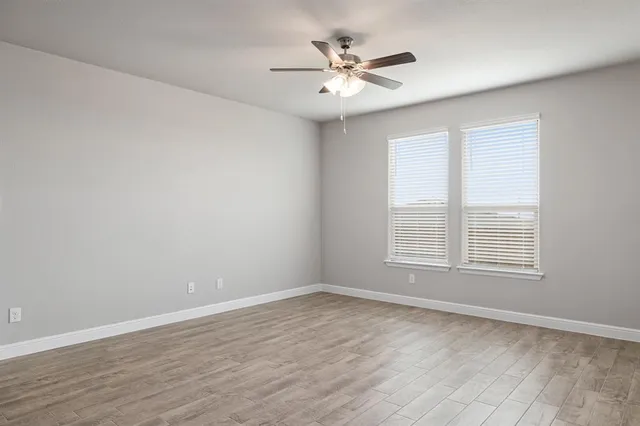 $2,550 | 180 Tanager Drive, Rhome, TX 76078