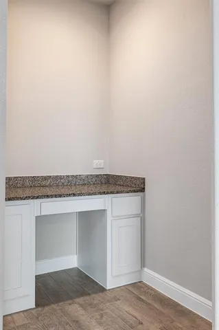 $2,550 | 180 Tanager Drive, Rhome, TX 76078