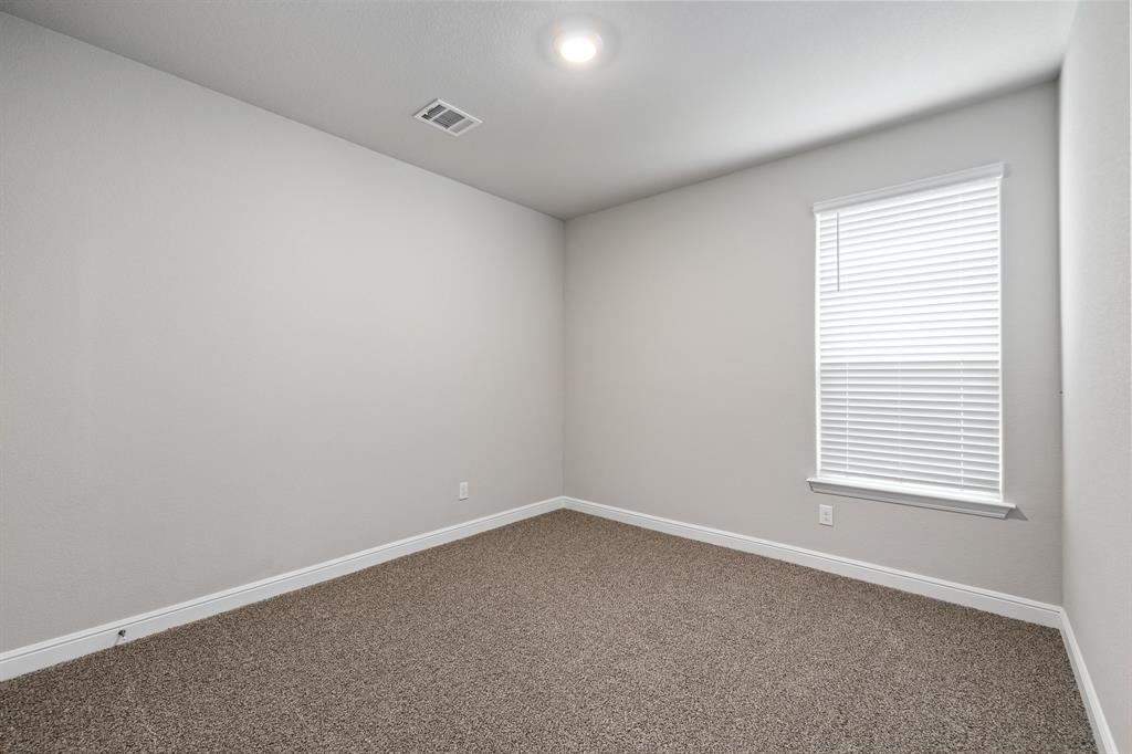 180 Tanager Drive Rhome, TX 76078 - Photo 5 of 24