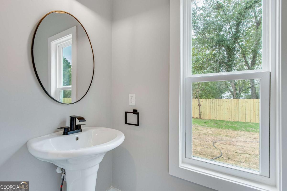 44 Bond Street Royston, GA 30662 - Photo 15 of 61