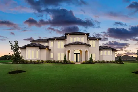 $1,500,000 | 147 Mia Lago Drive, Montgomery, TX 77356