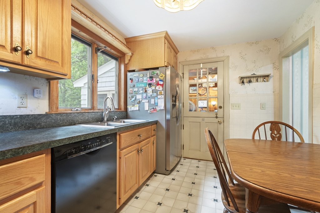 2 Rich Road Holliston, MA 01746 - Photo 15 of 25 Gallery Image 15