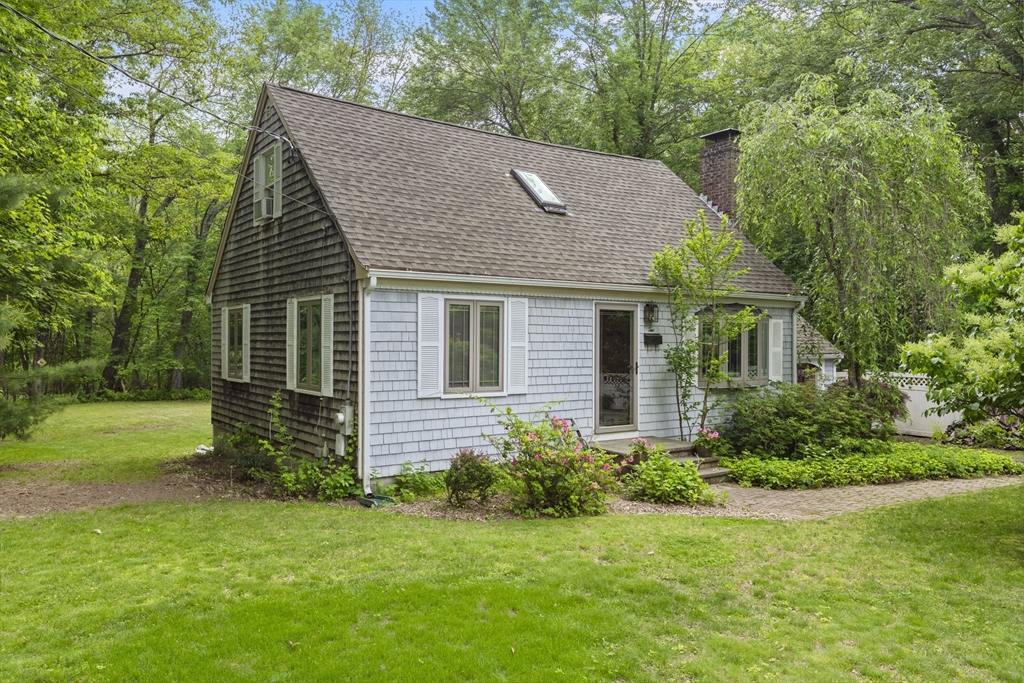 2 Rich Road Holliston, MA 01746 - Photo 4 of 25 Gallery Image 4