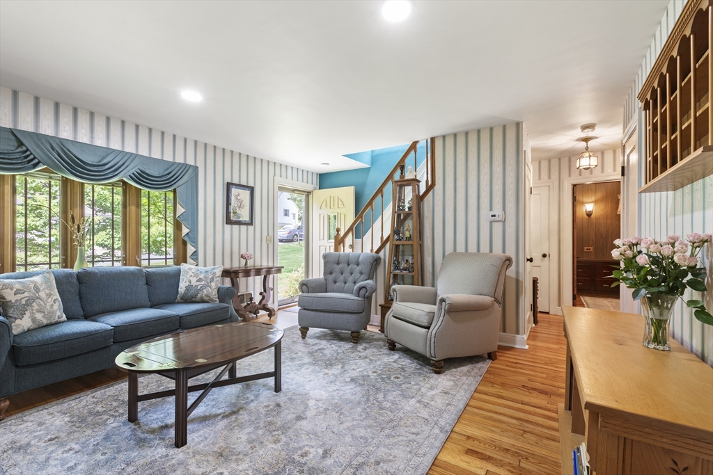 2 Rich Road Holliston, MA 01746 - Photo 8 of 25 Gallery Image 8