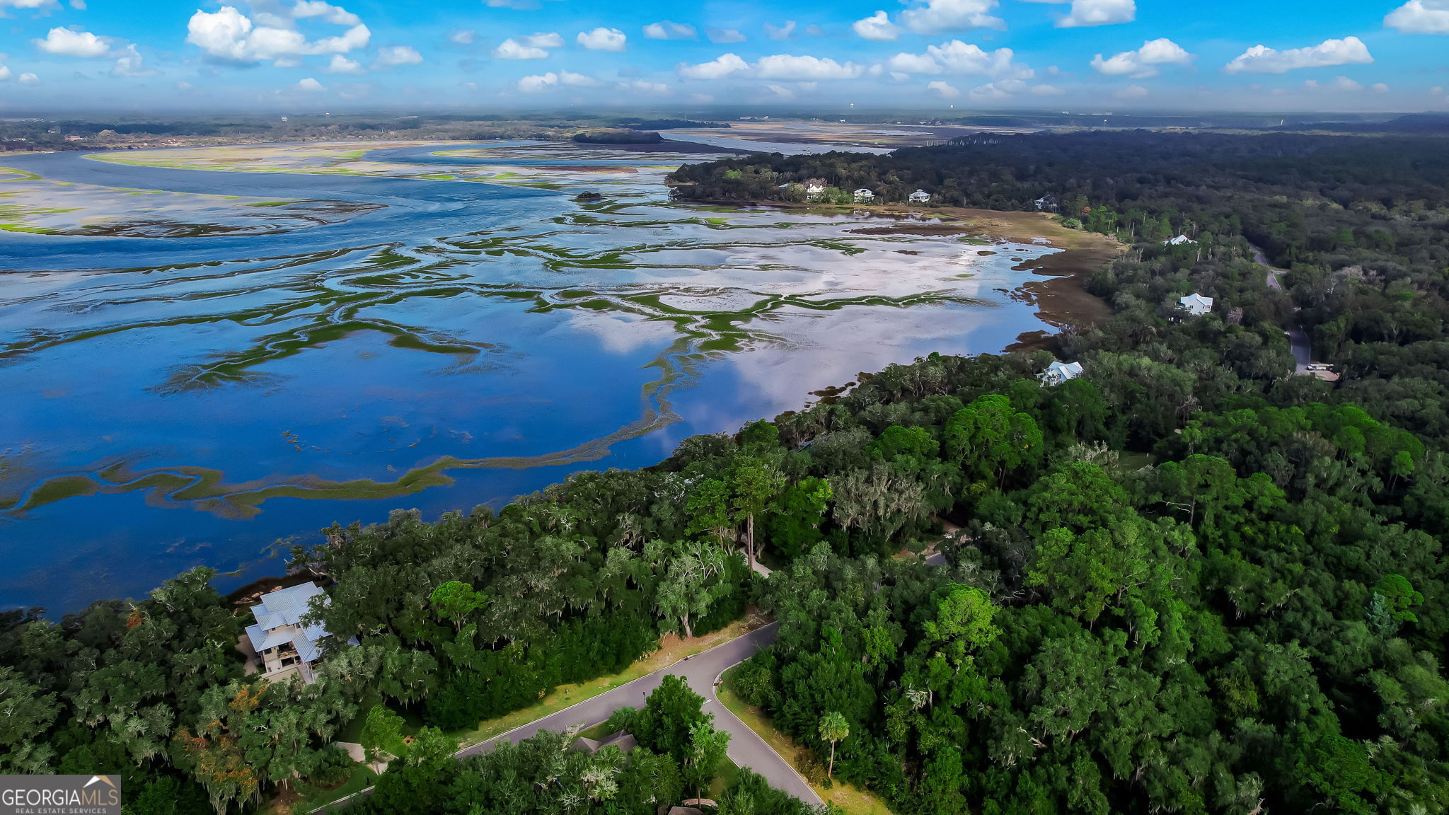 307 Becket Road St. Marys, GA 31558 - Photo 2 of 15 a view of an ocean and beach