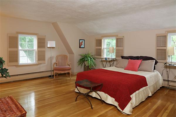 247 Country Club Road Newton, MA 02459 - Photo 5 of 8