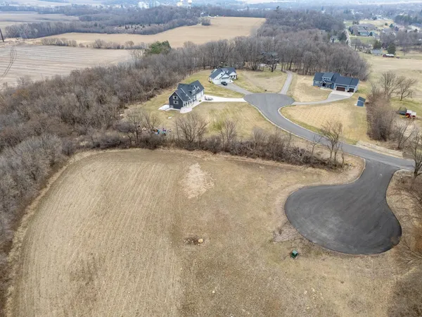 $152,000 | 701 Cherrywood Dr Pine Island Southwest, Pine Island, MN 55963