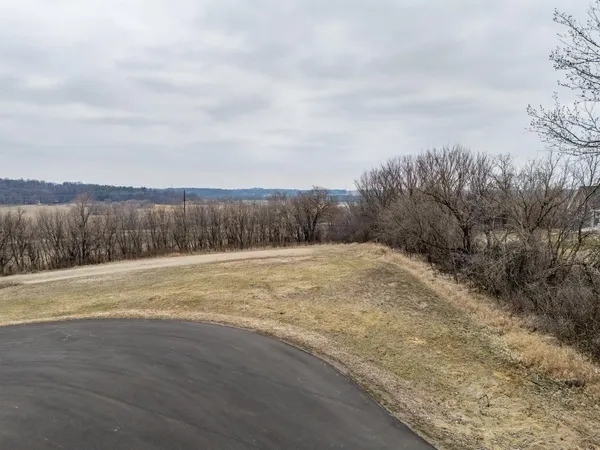 $152,000 | 701 Cherrywood Dr Pine Island Southwest, Pine Island, MN 55963