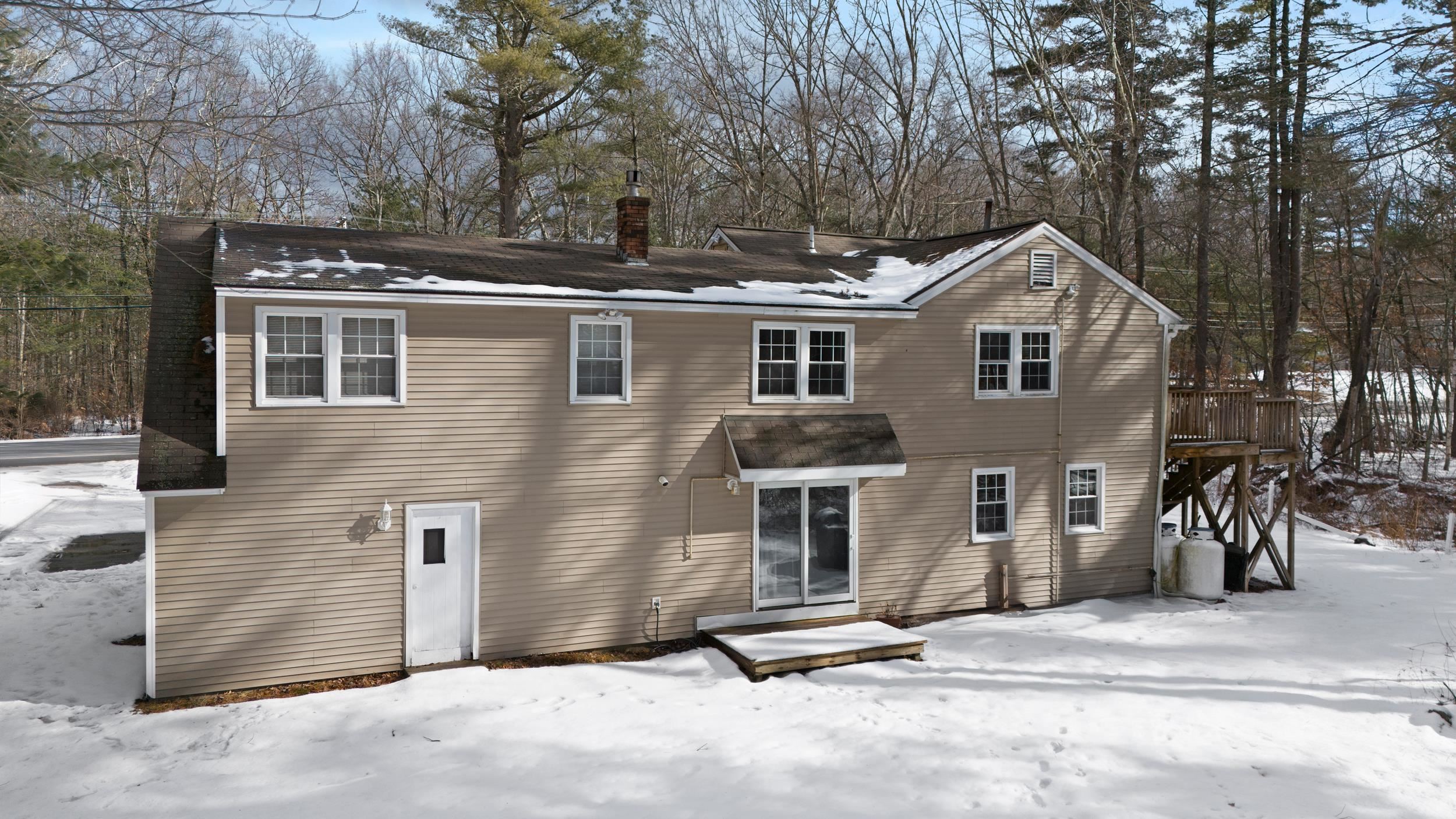 205 Mammoth Road Londonderry, NH 03053 - Photo 35 of 38