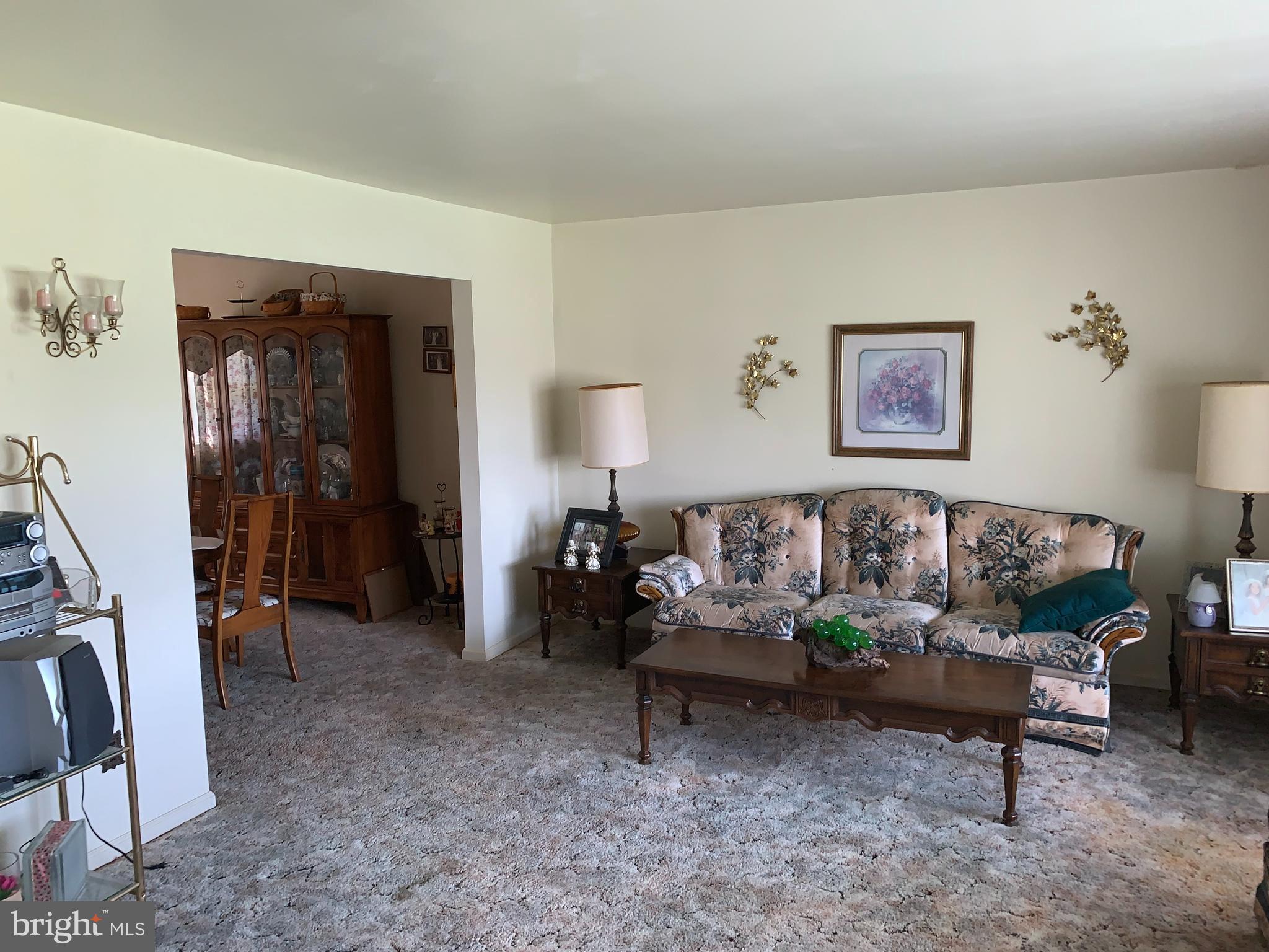 12 Stage Road Newark, DE 19711 - Photo 2 of 17 Living Room