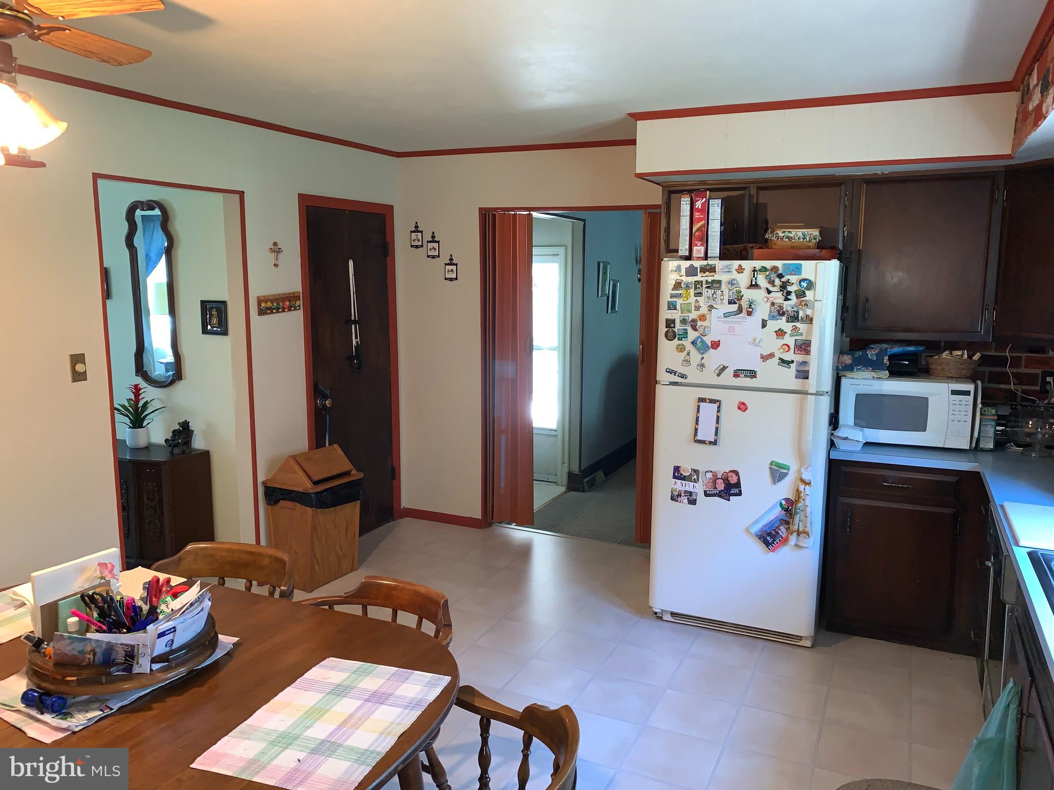 12 Stage Road Newark, DE 19711 - Photo 4 of 17 Kitchen