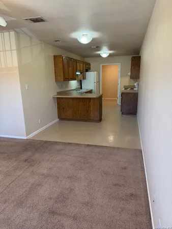 $1,195 | 212 Schriewer, Unit 201, Poth, TX 78147