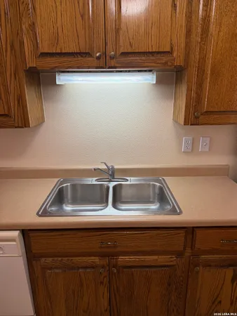 $1,195 | 212 Schriewer, Unit 201, Poth, TX 78147