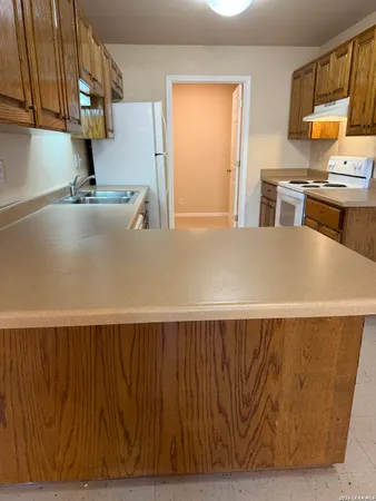 $1,195 | 212 Schriewer, Unit 201, Poth, TX 78147